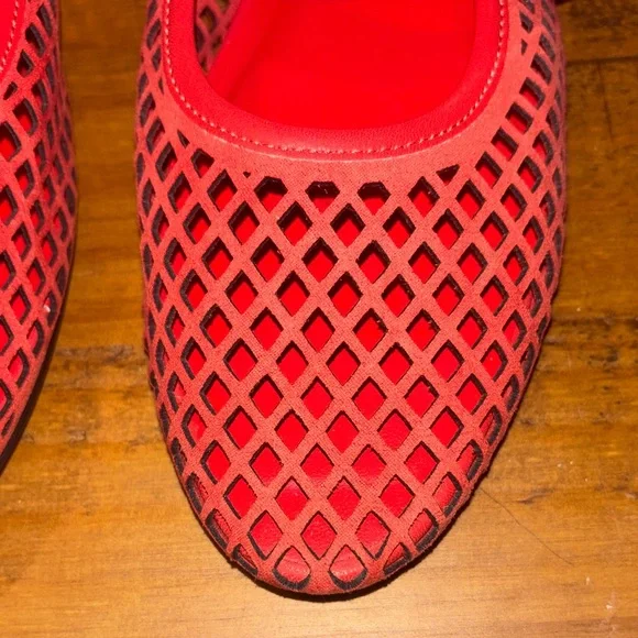 United Colors of Benetton - Red Women's Mary Jane Flats. Size 38 NEVER WORN! - Picture 4 of 4